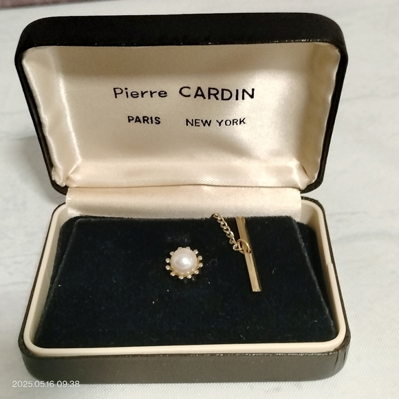 Pierre Cardin Elegant Gold Cultural Pearl Tie Tack Gold Overlay Men's Formal Vtg - Picture 1 of 7